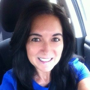 Meet your Posher, Dena